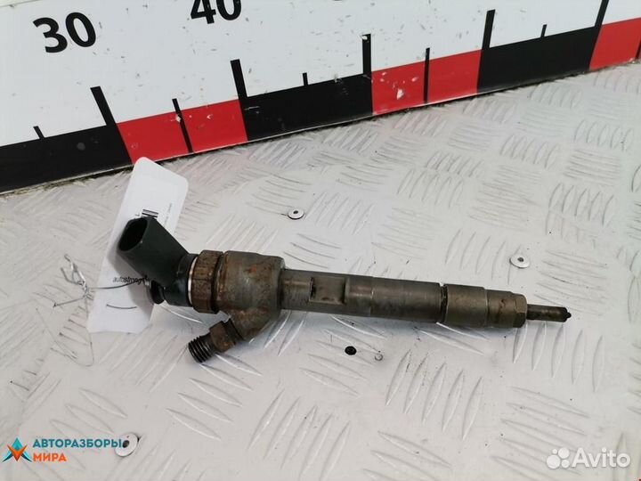 Форсунка BMW 1 E81/E82/E87/E88 2007 13537798446