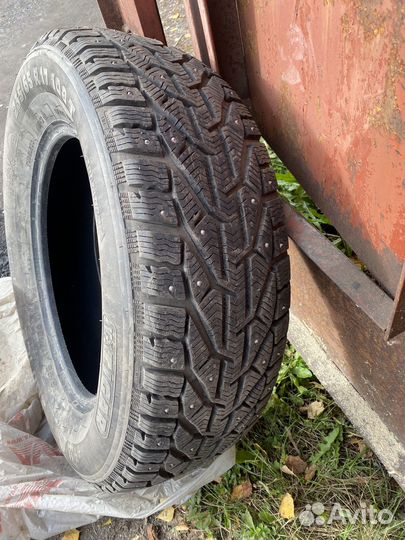 Tigar SUV Ice 235/65 R17