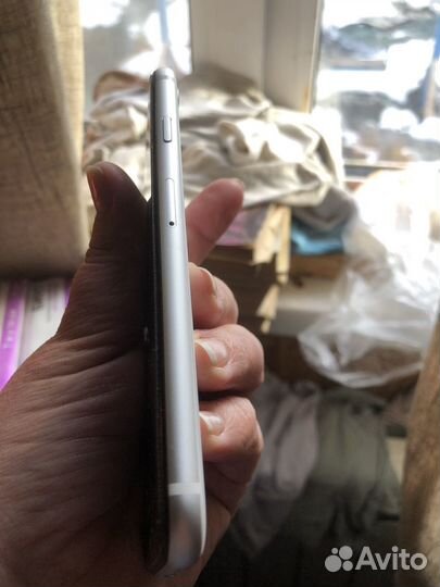 iPhone SE (2020), 128 ГБ