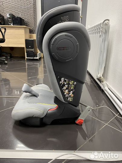 Автокресло britax romer kidfix III М от 3-12 лет