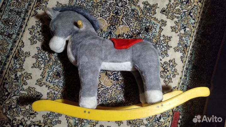 Конь качалка