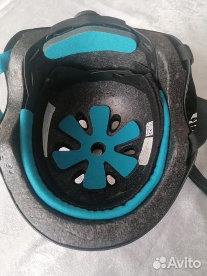 Велошлем с защитой рук