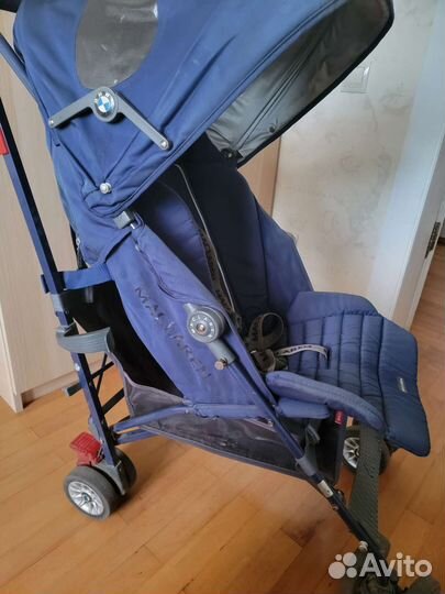 Легкая коляска-трость maclaren bmw