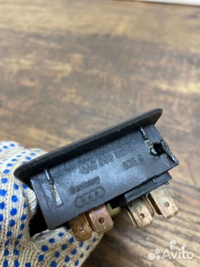 Блок управления стеклоподъемниками Audi A6 C4 ABC