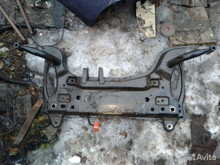 Подрамник передний Ford Fiesta MK5