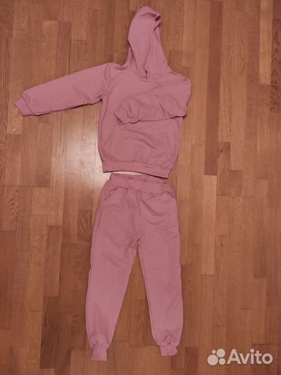 Новые костюмы детские летние 26, 32, 38, 40