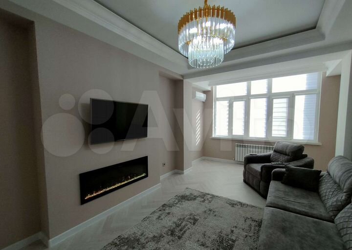 2-к. квартира, 80 м², 9/12 эт.