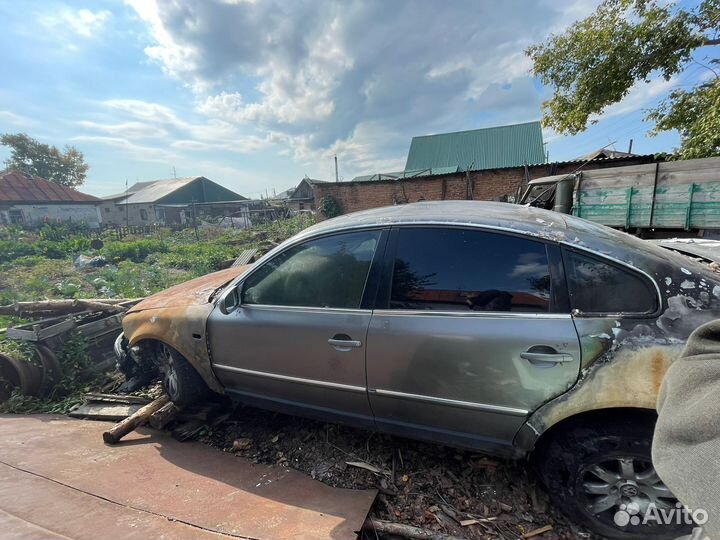 Volkswagen Passat 1.8 AT, 2001, битый, 35 000 км