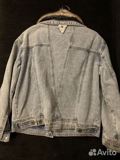 Джинсовая куртка