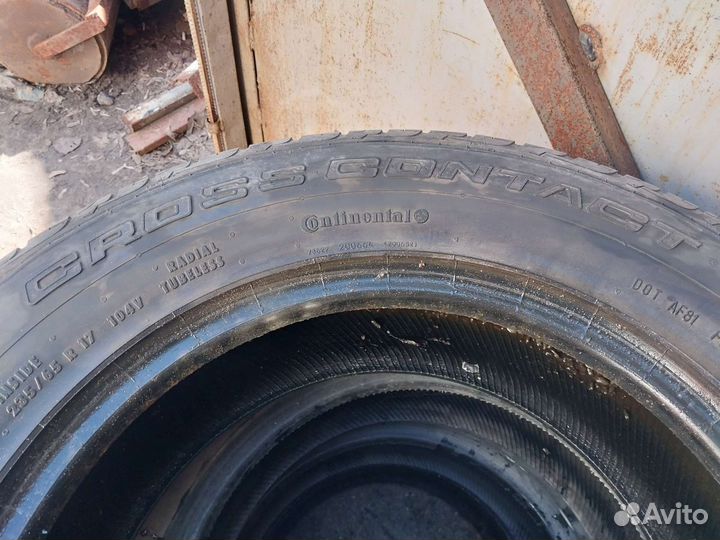 Continental ContiCrossContact UHP 235/65 R17