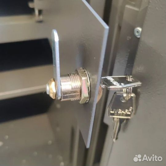 Вскрытие дверных замков,установка замков.сейфов