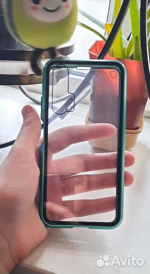 Защитный чехол на телефон