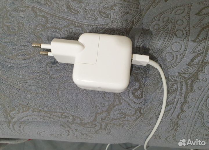 Зарядное устройство, зарядка, блок и кабель Apple