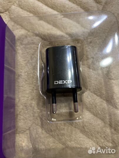 Сетевое зарядное устроство новое