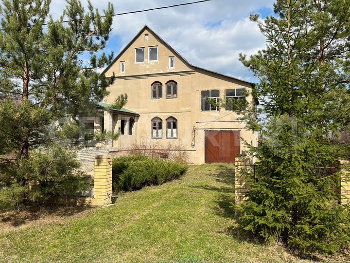 Коттедж 290 м² на участке 25 сот.