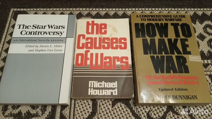 Книги на английском: политика, экономика СССР, США