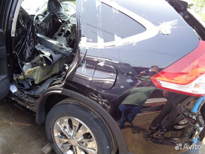 Четверть задняя левая правая Honda CRV 4