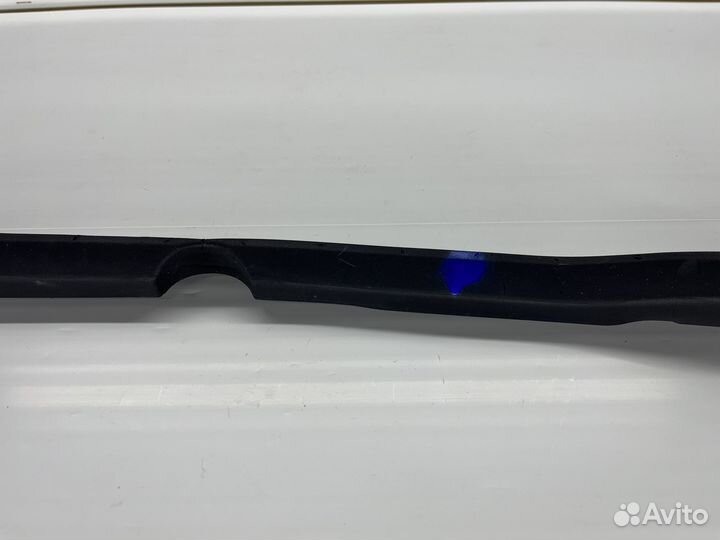 Пыльник крыла правый BMW F10