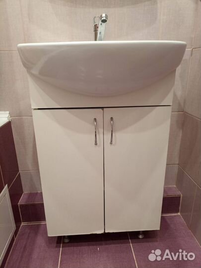 Тумба для ванной с зеркалом