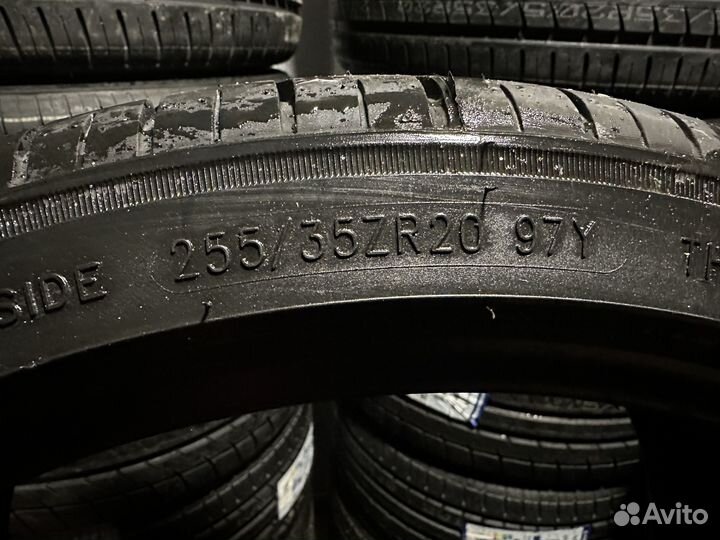 Triangle Sports TH201 255/35 R20