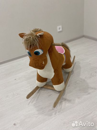Игрушка качалка лошадь