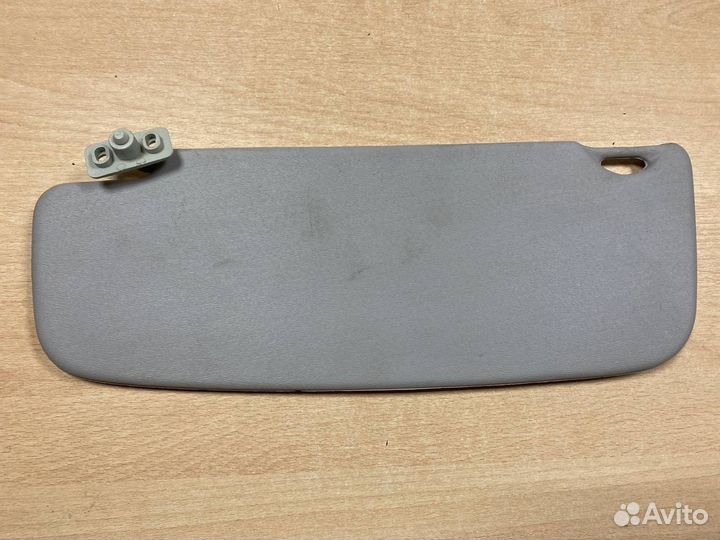 Козырек солнцезащитный передний правый LADA Kalina