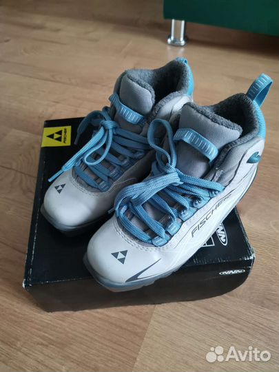 Ботинки лыжные Fischer 37 р