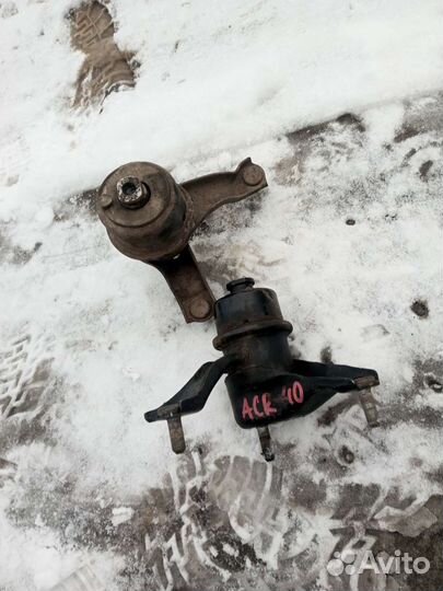 Подушки двигателя 2azfe