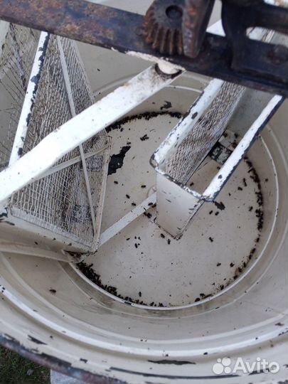 Медогонка 2х рамочная