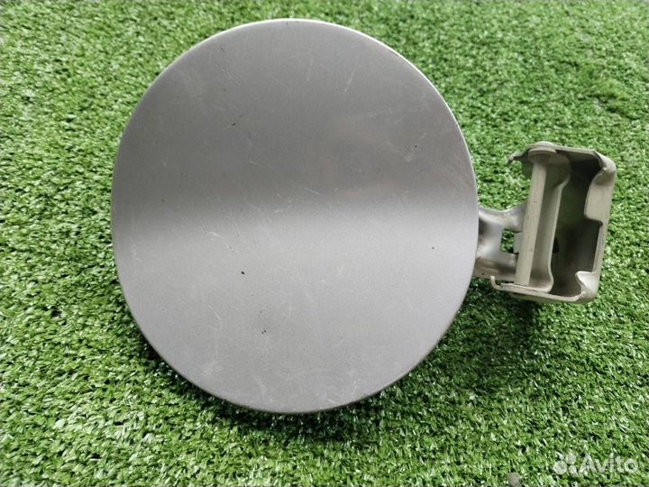 Лючок бензобака Suzuki Escudo TD54W J20A 2006