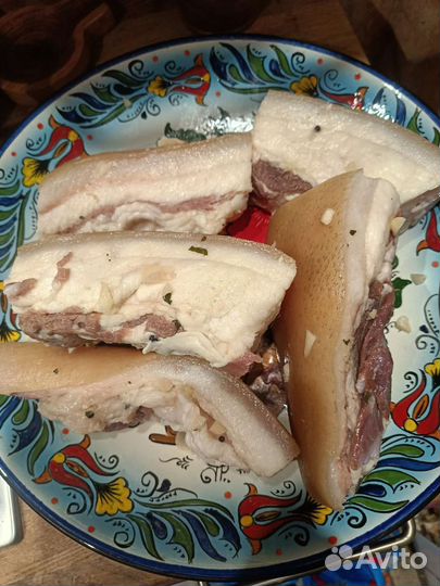 Продаю сало