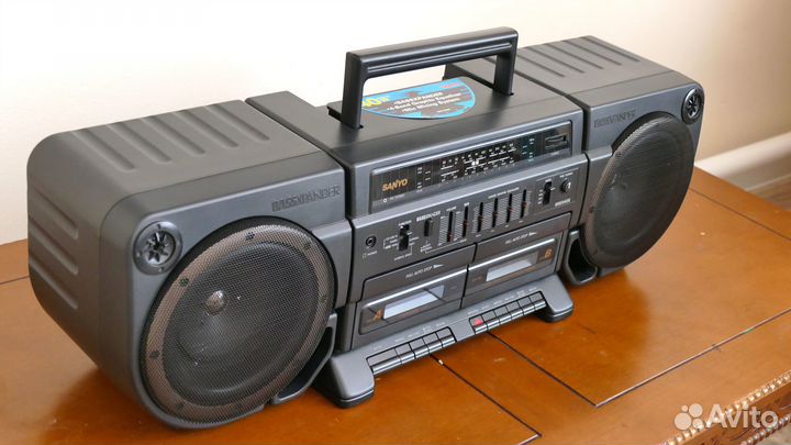 Двухкассетный радио стерео магнитофон Sanyo MW940K