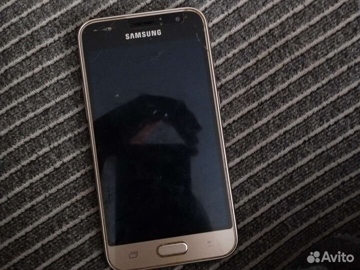 Телефон Samsung