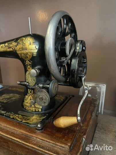 Швейная машинка зингер ручная