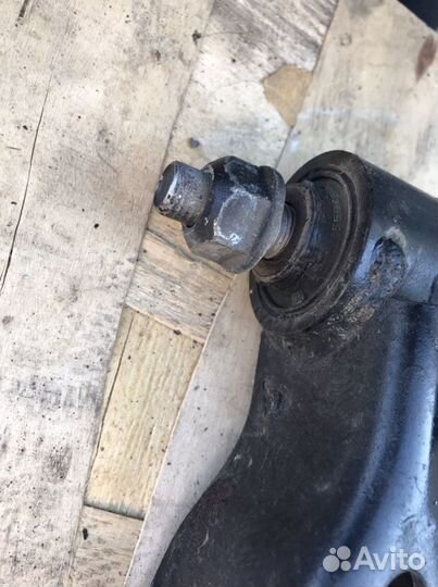 Рычаги задние нижние Ниссан Икстрейл Т-31,32