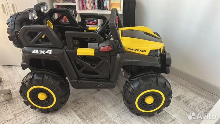 Внедорожник на пульте управления