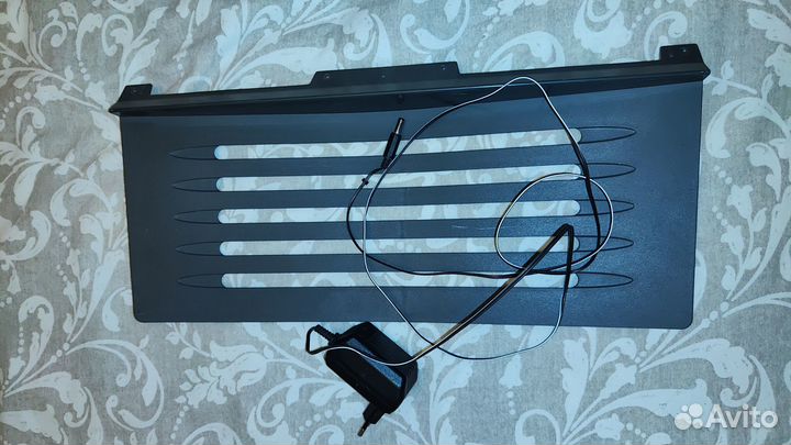 Зарядка и пюпитр от синтезатора Casio wk810