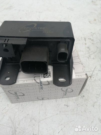 Реле свечей накаливания Мерседес Спринтер