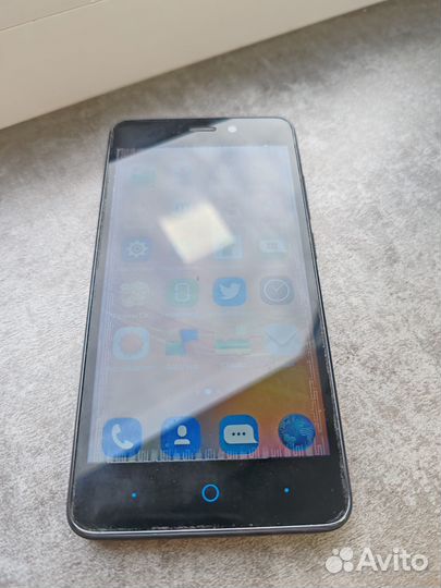 ZTE Blade X3, 8 ГБ