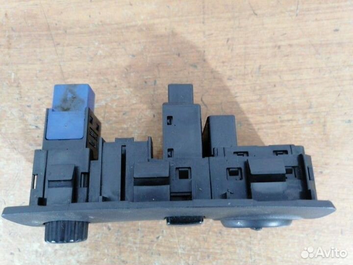 Блок управления зеркалами Toyota Crown GRS180