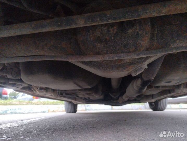 Toyota Vitz, 2000