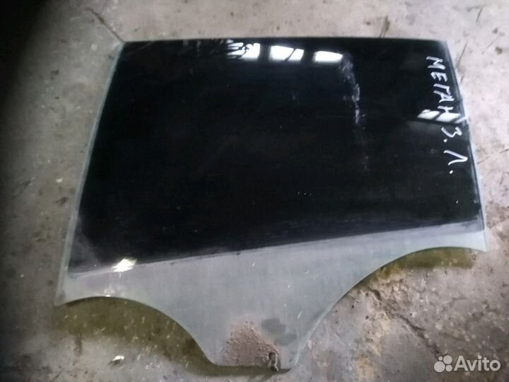 Стекло задней левой двери Renault Megane 2