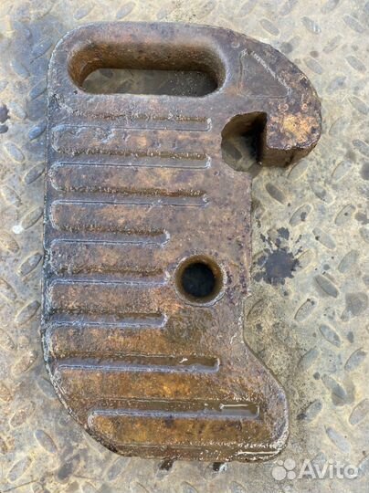 Противовес на трактор