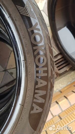 Yokohama Advan Sport V105 275/45 R21 105W