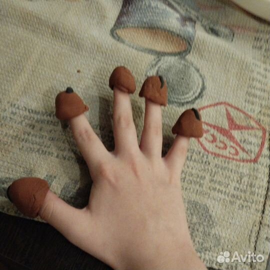 Когти из пластилина