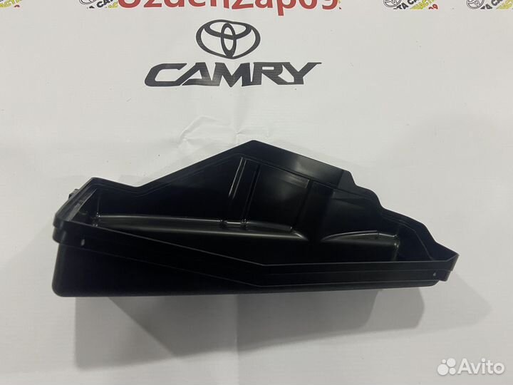 Крышка блока предохранителей toyota camry 55