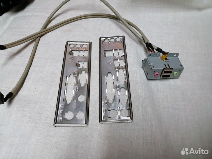 Спутниковый ресивер World Vision S517IR