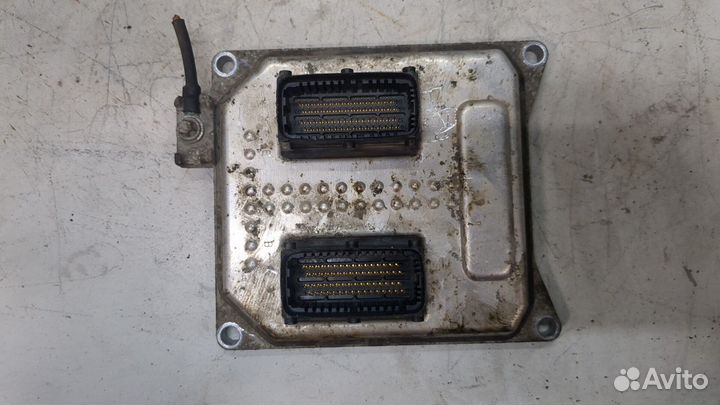 Блок управления двигателем Opel Zafira B, 2009