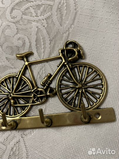 Ключница из латуни