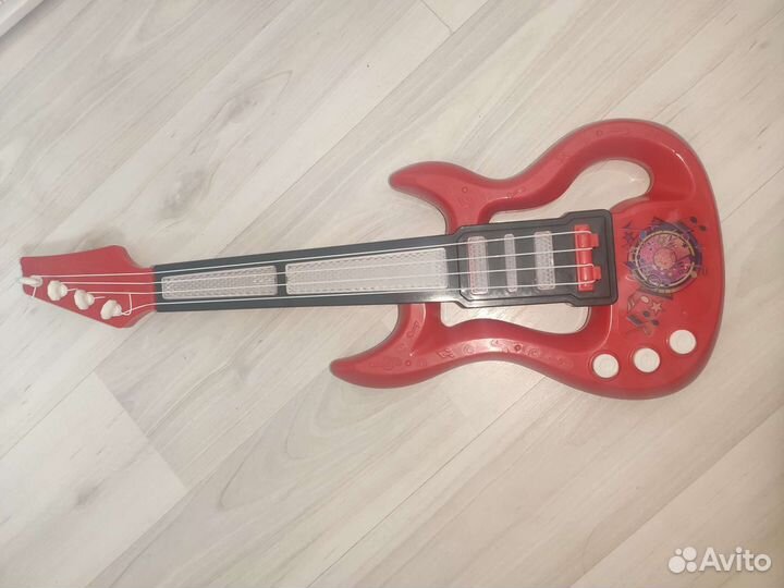 Детская гитара